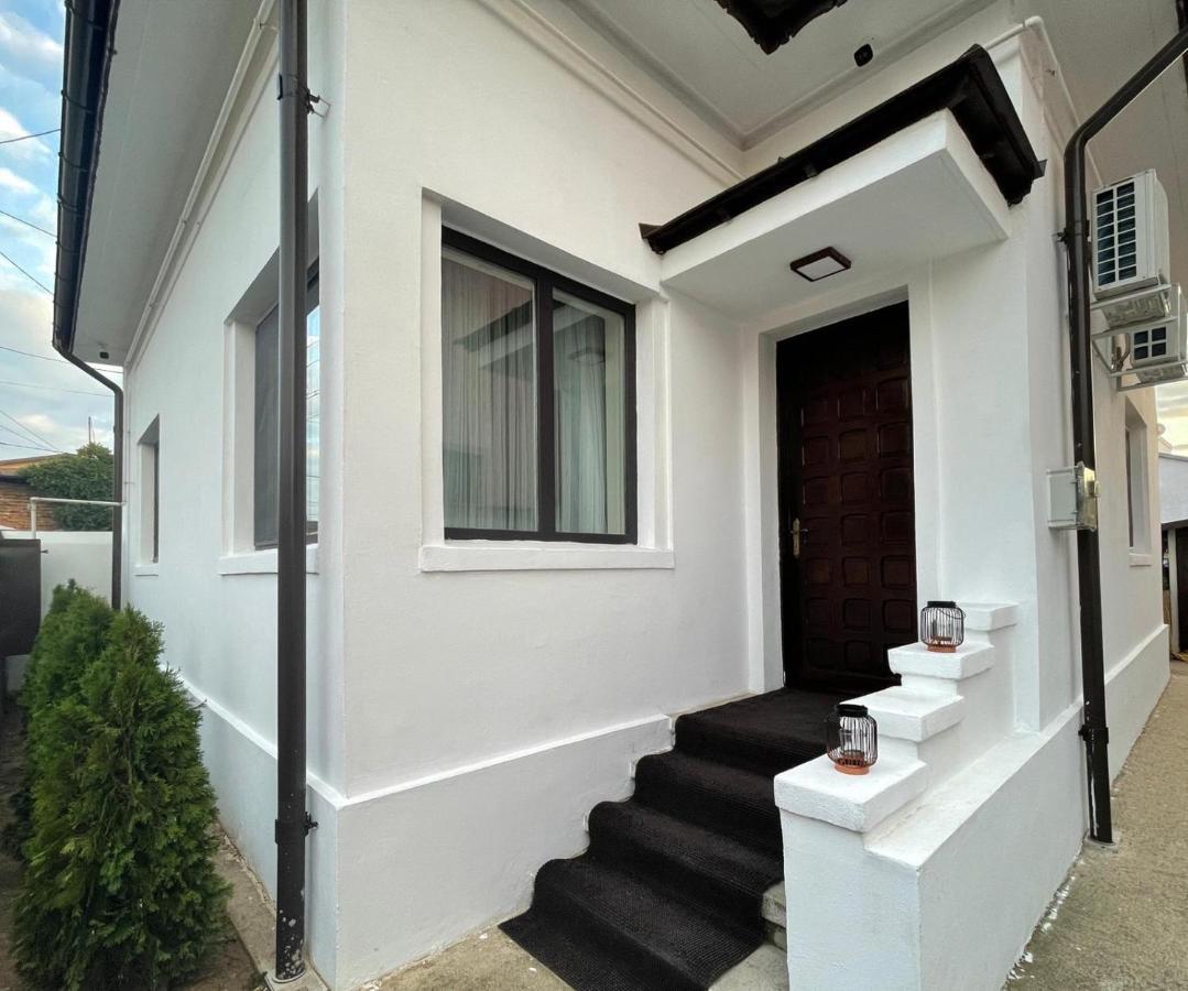 Premier Rooms Ploiesti Exterior photo