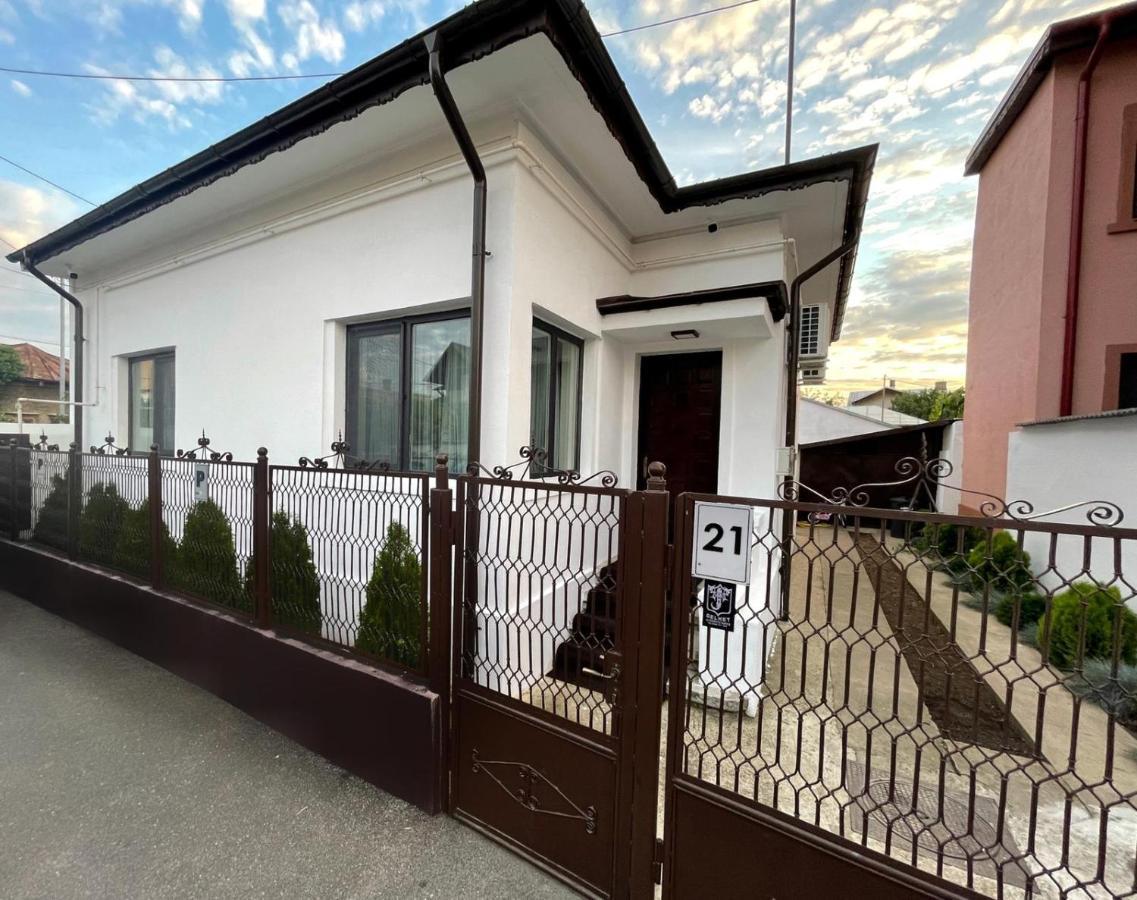 Premier Rooms Ploiesti Exterior photo