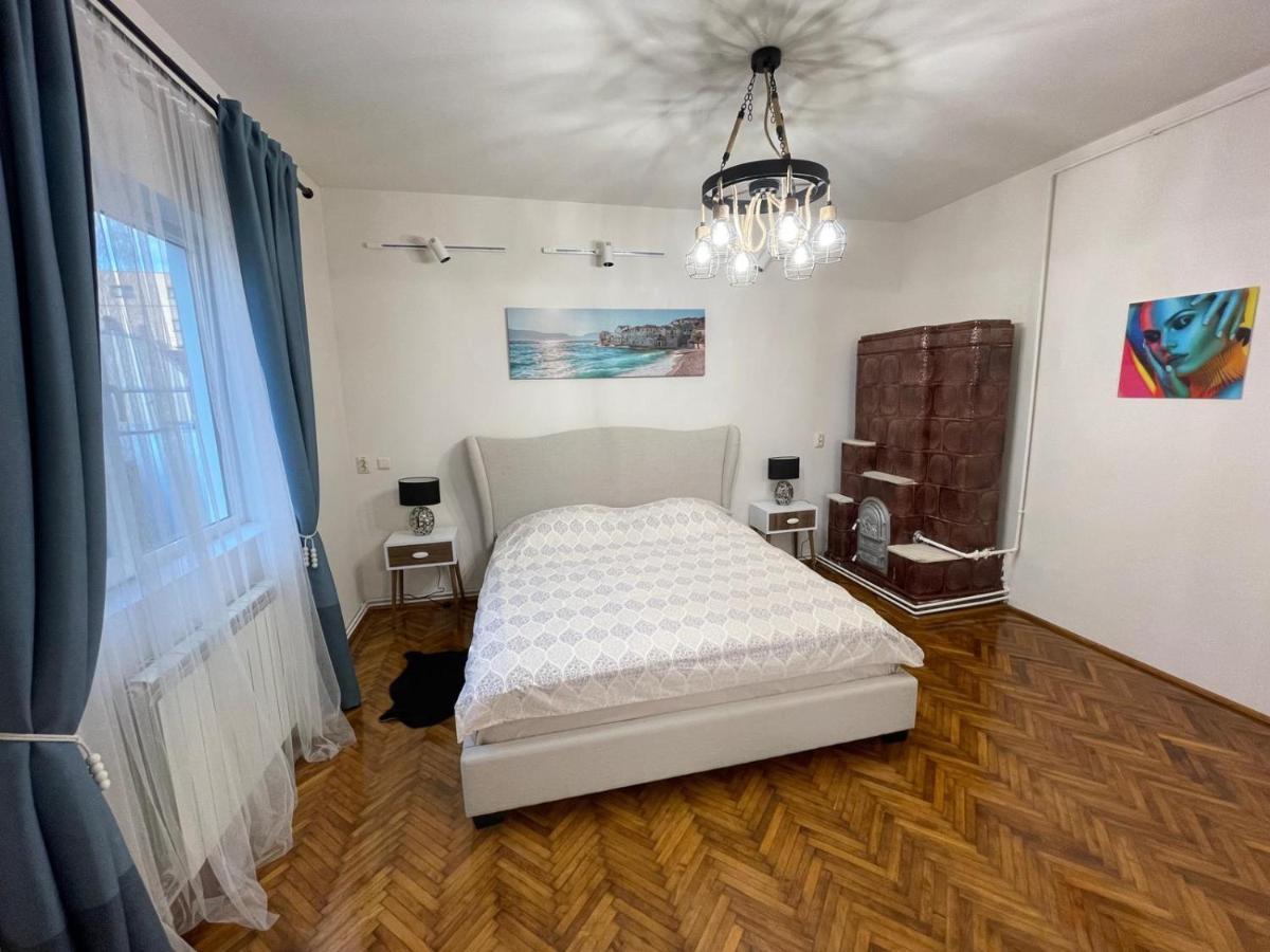 Premier Rooms Ploiesti Exterior photo