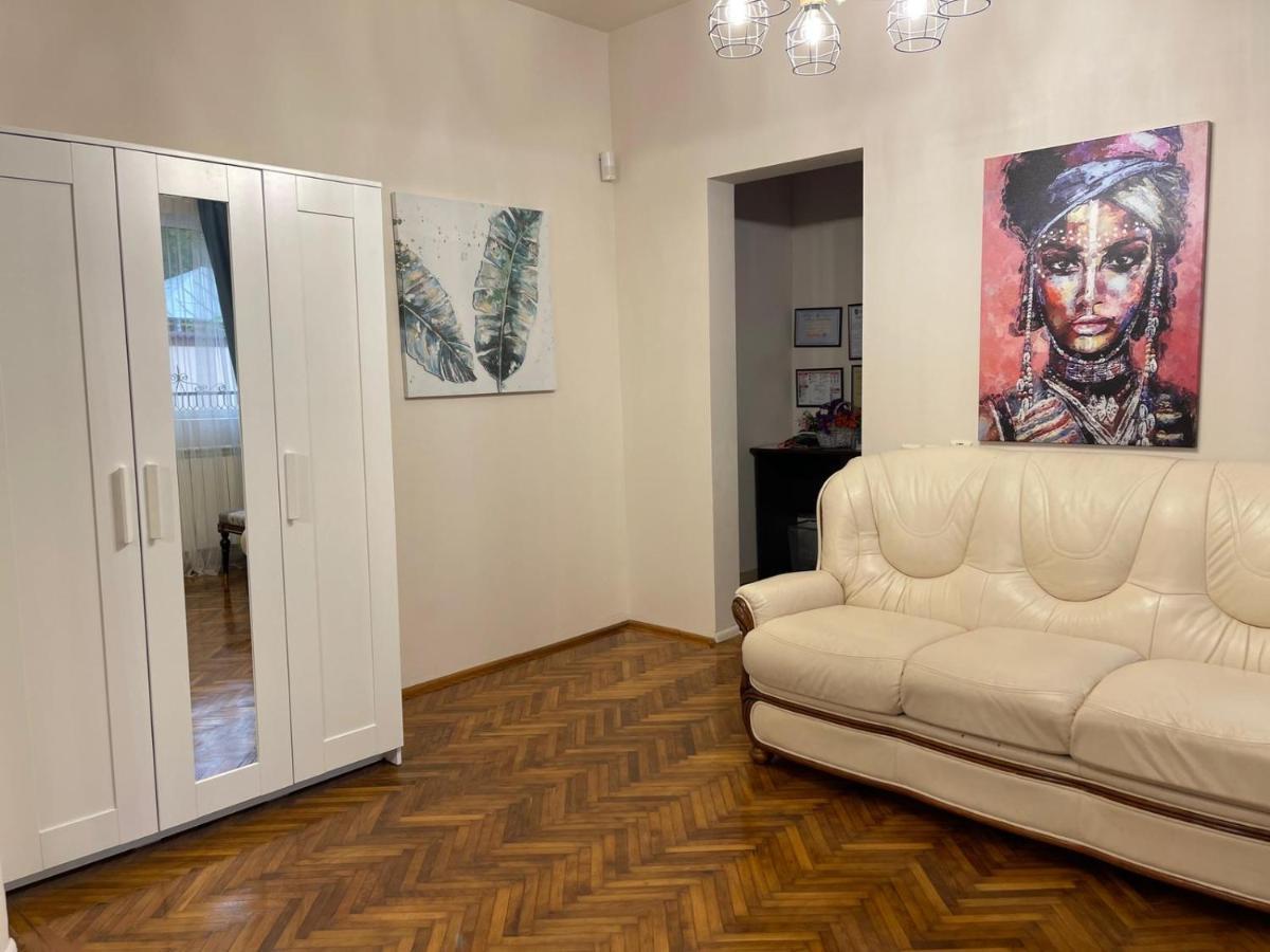 Premier Rooms Ploiesti Exterior photo